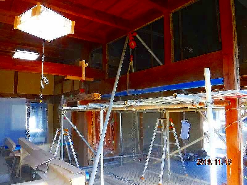 構造・丸太梁・差し鴨居加工